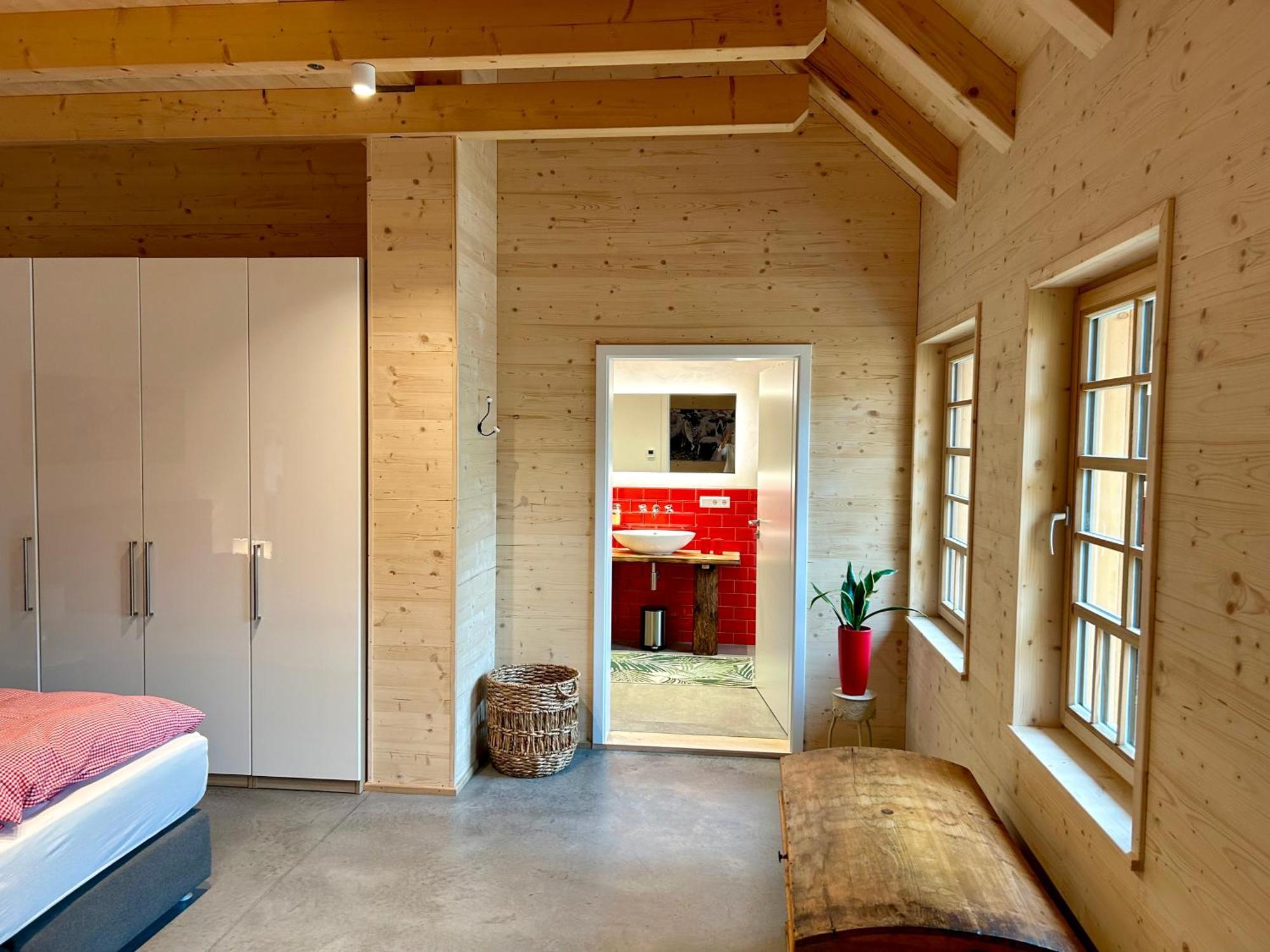 Ferienwohnung Im Loft-Style Mit Sauna Im Historischen Schwarzwaldhof Simonswald Luaran gambar